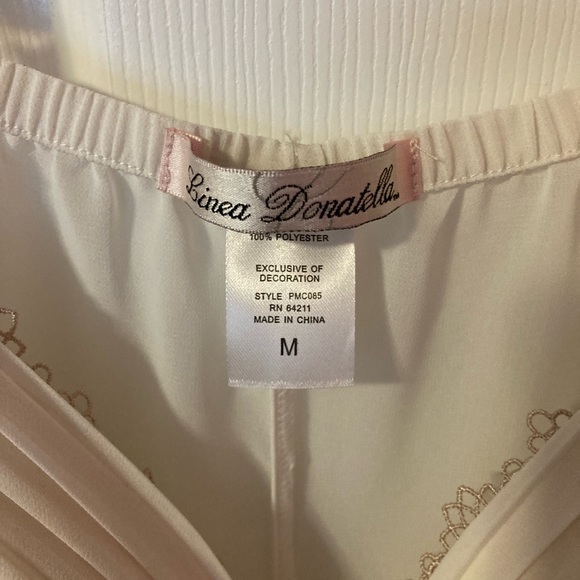 White lingerie - Picture 3 of 3